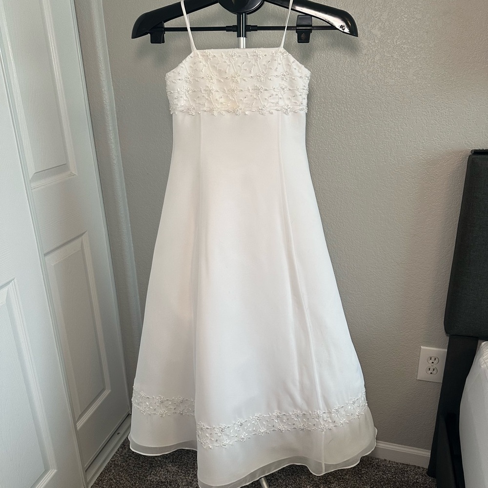 David’s Bridal Girls Confirmation/Flower girl dress - size 7